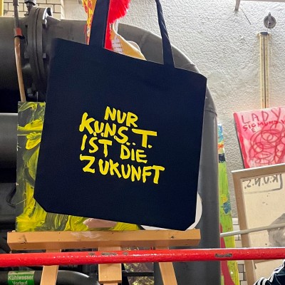 Jonathan Meese, Meese-Bag